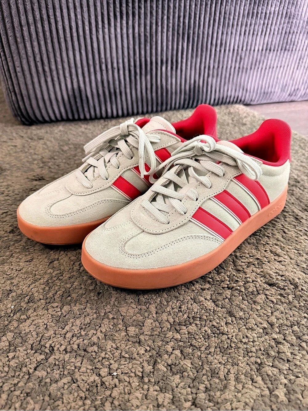 Adidas Barreda Sneakers – Mint Green & Salmon Red/pink